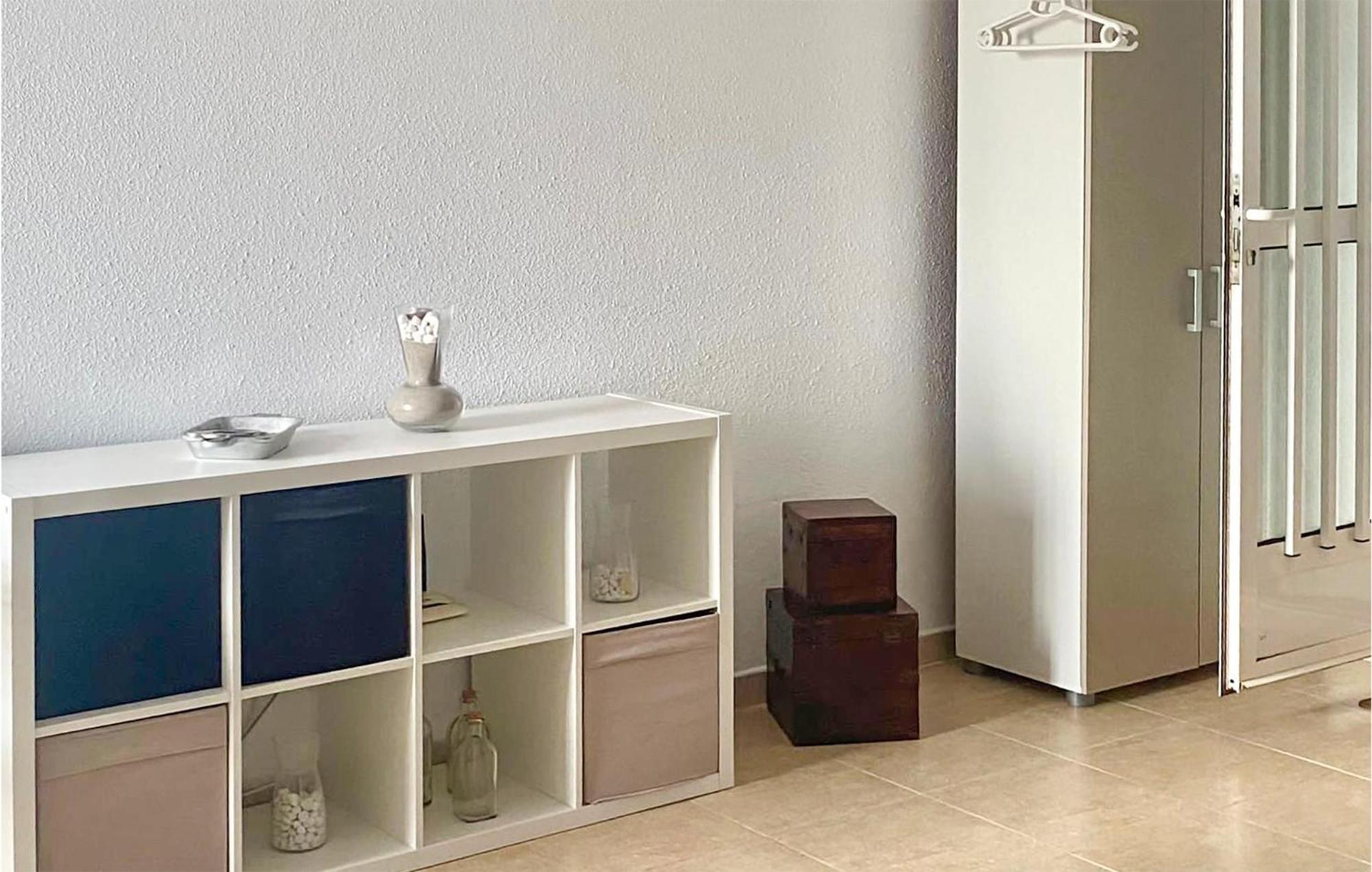 Cozy Apartment In Los Alcazares With Wifi Eksteriør bilde