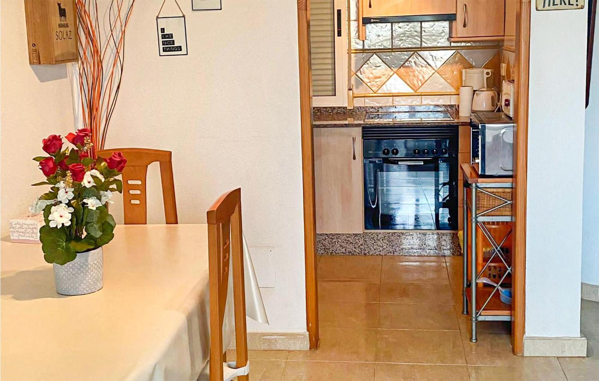 Cozy Apartment In Los Alcazares With Wifi Eksteriør bilde