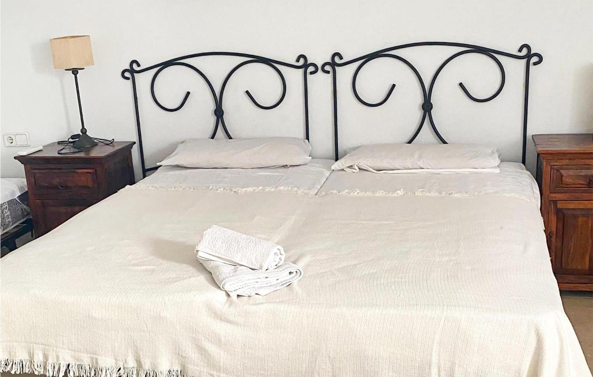 Cozy Apartment In Los Alcazares With Wifi Eksteriør bilde