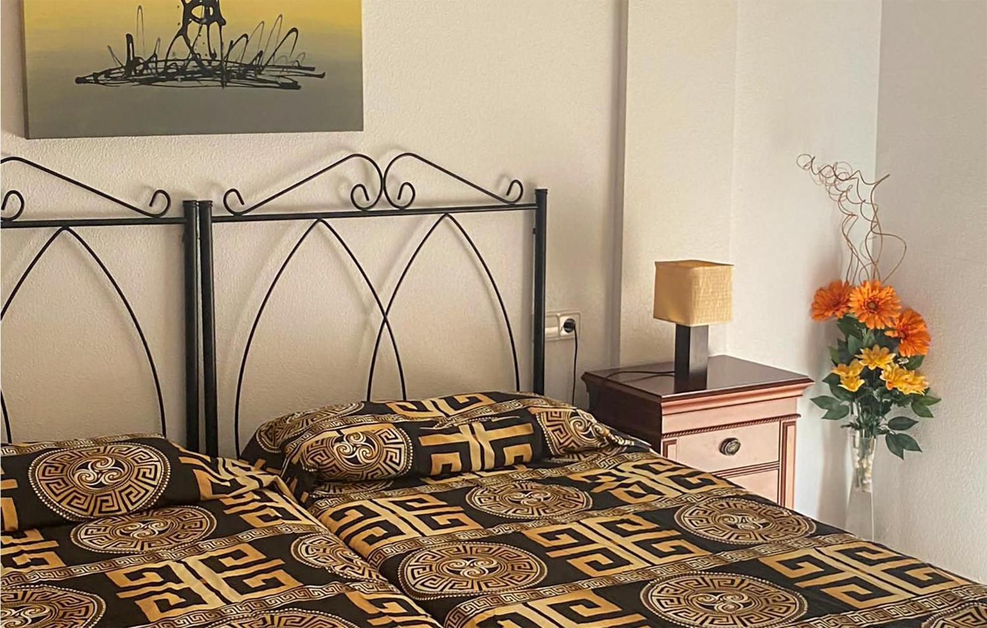Cozy Apartment In Los Alcazares With Wifi Eksteriør bilde